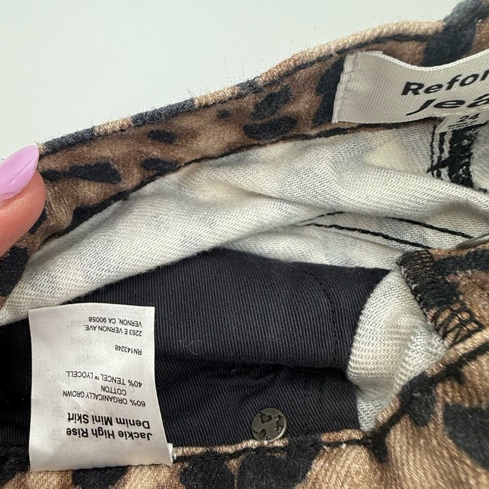 Reformation Jeans Jackie High Rise Mini Leopard Print Denim Skirt Women’s 24 - Picture 4 of 5